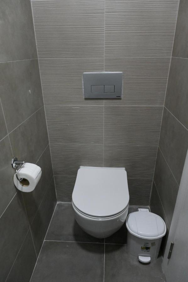 Porta Apartment Skopje Buitenkant foto